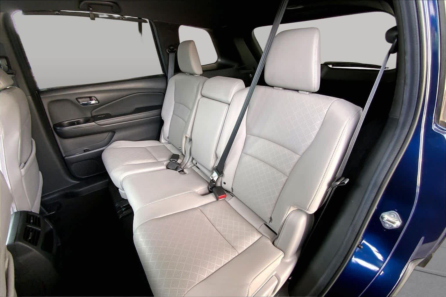 Used 2021 Obsidian Blue Pearl Honda EX-L image 21
