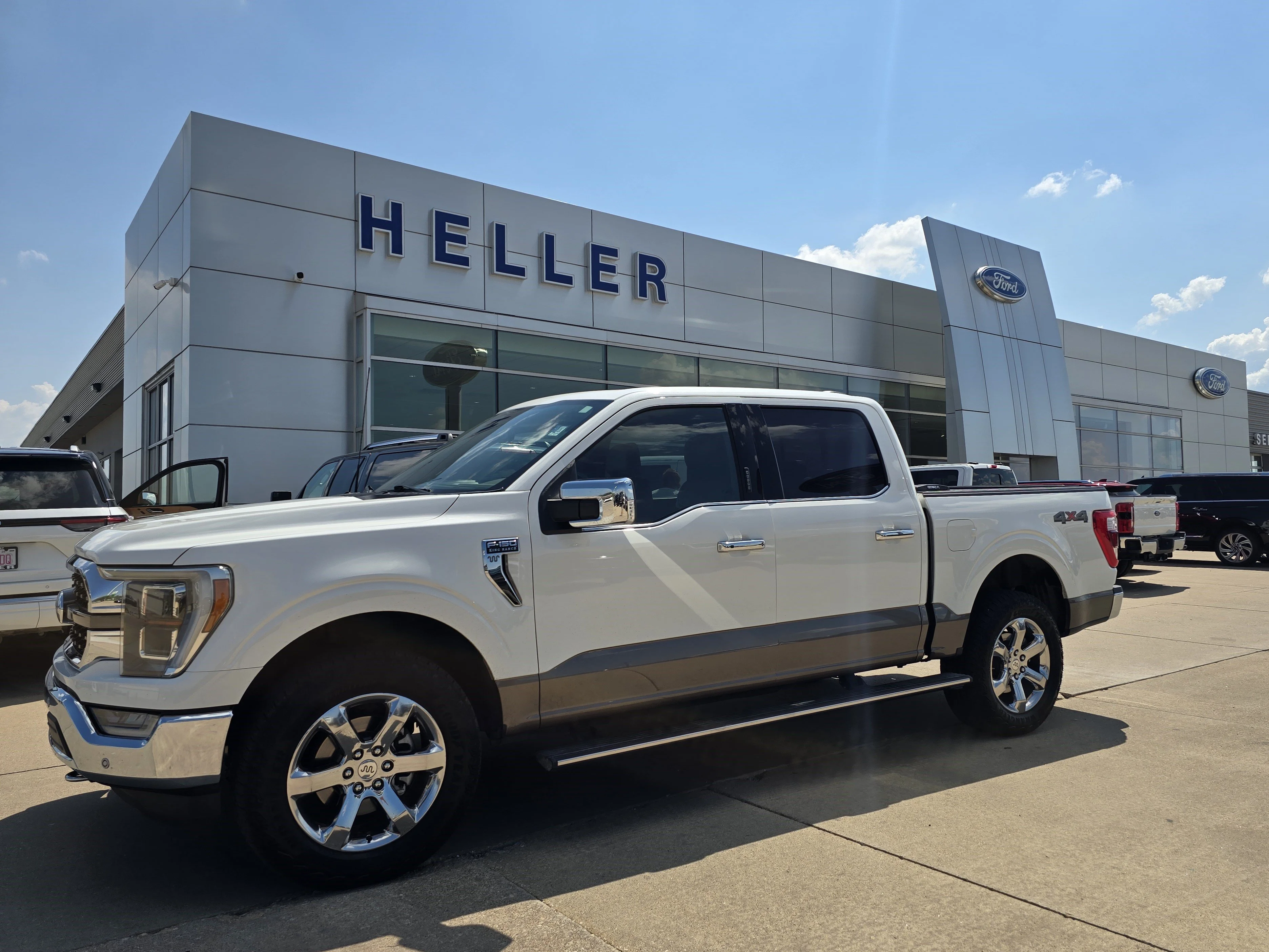 Used 2023 Star White Ford King Ranch image 3