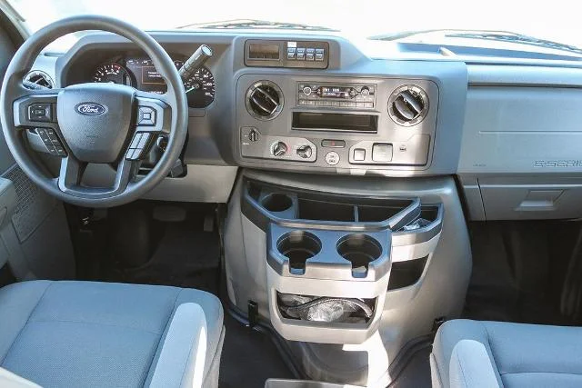 New 2026 Oxford White Ford E-350 SRW image 51