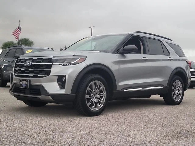 Used 2025 Silver Ford Active image 34