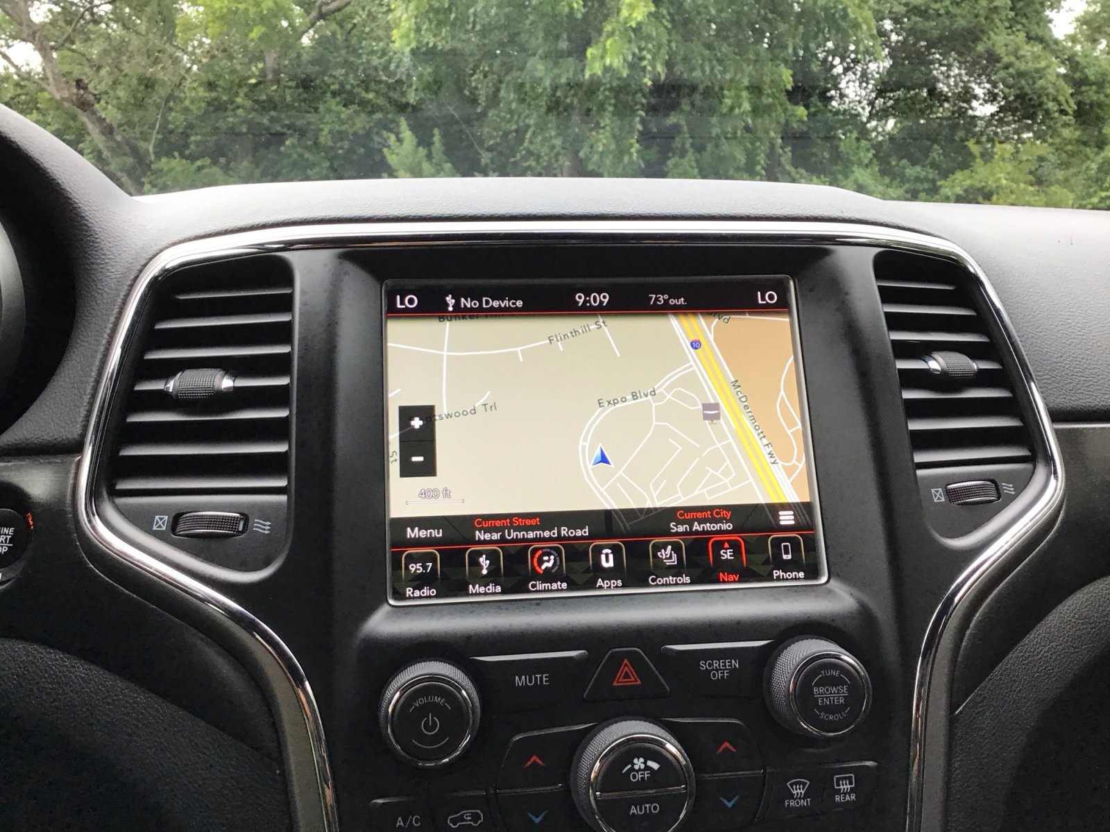 Used 2018 Diamond Black Crystal Pearlcoat Jeep Altitude image 3