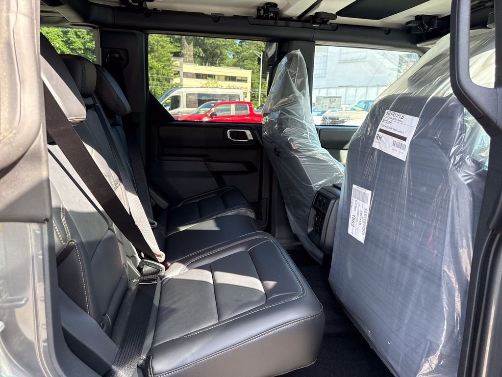 New 2025 Carbonized Gray Metallic Ford Badlands® image 30