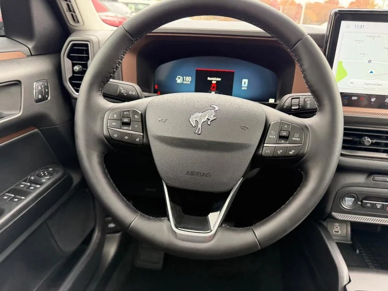 New 2025 Velocity Blue Metallic Ford Outer Banks® image 12