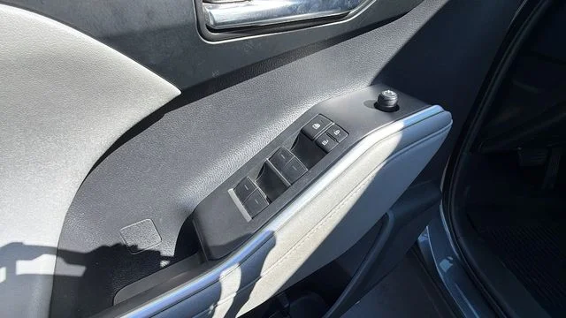 Used 2022 Magnetic Gray Metallic Toyota XLE image 20