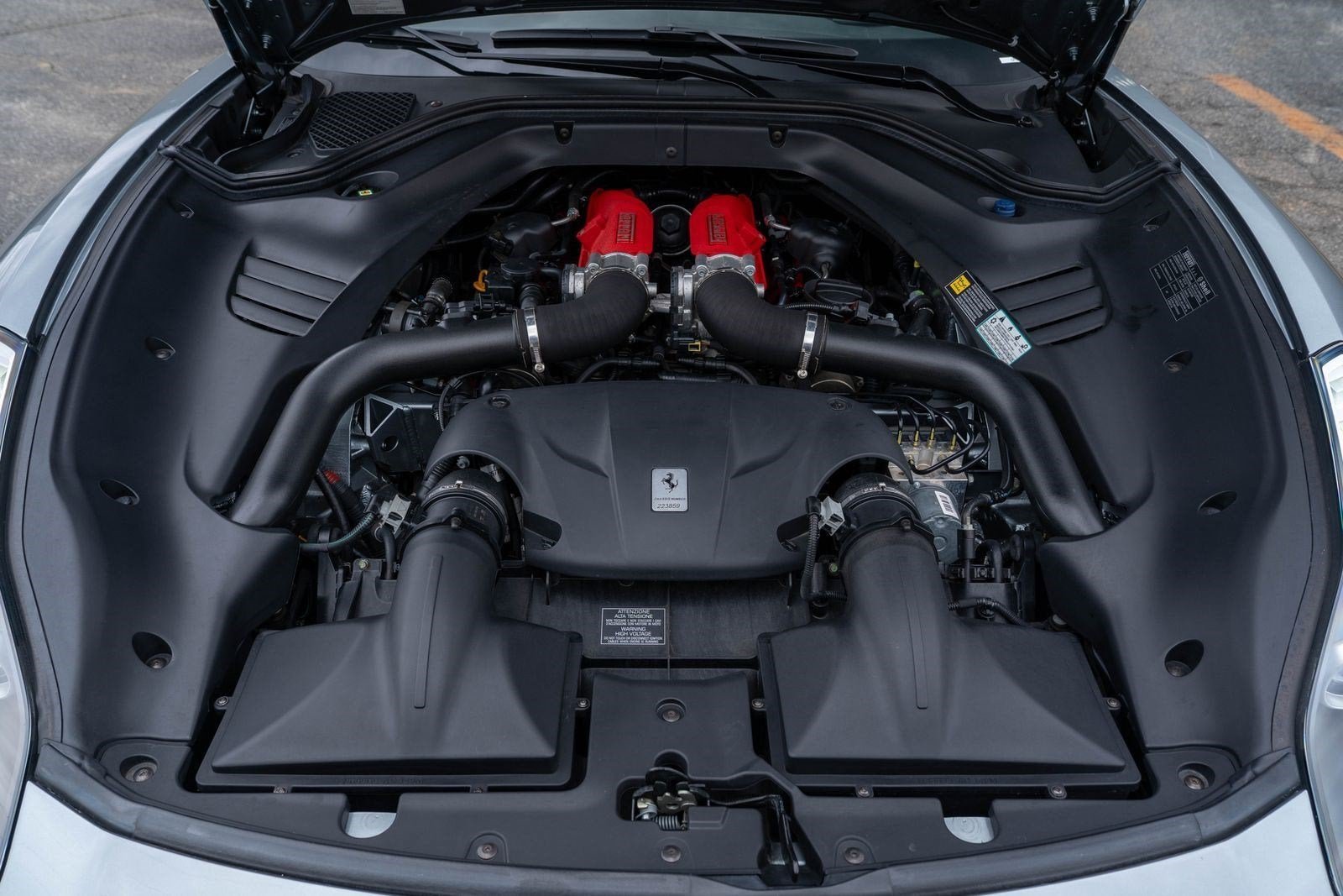 Certified Used 2017 Grigio Titanio Metall Ferrari  image 23