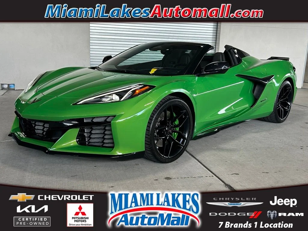 Used 2026 Roswell Green Metallic Chevrolet Z06 image 1