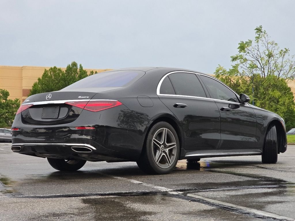 Certified Used 2024 Black Mercedes-Benz S 580e image 16