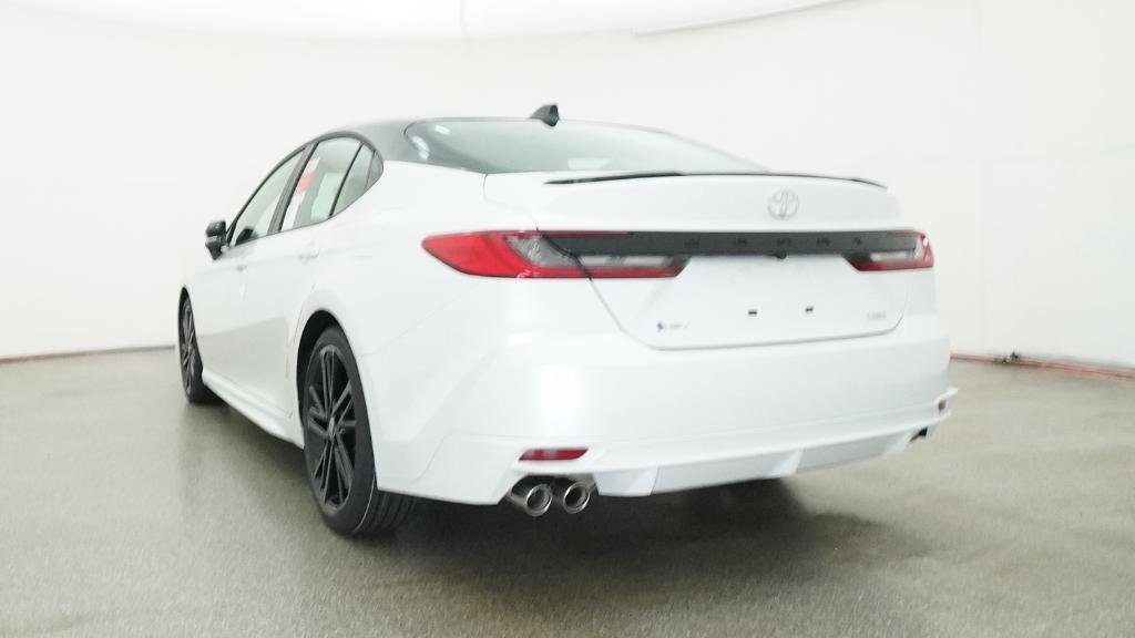 New 2026 Wind Chill Pearl with Midnight Black Metallic roof Toyota XSE image 5