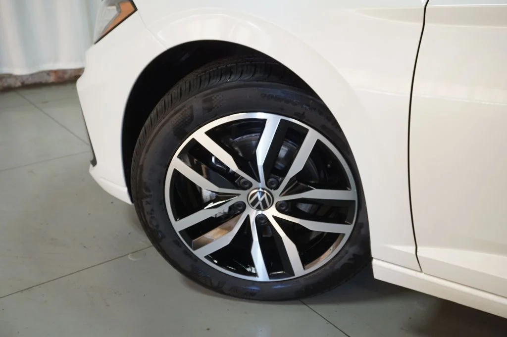 New 2026 Opal White Volkswagen 1.5T SE image 26