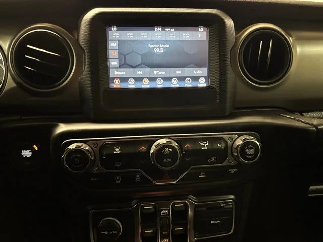 Used 2021 White Jeep Unlimited Sport S image 16