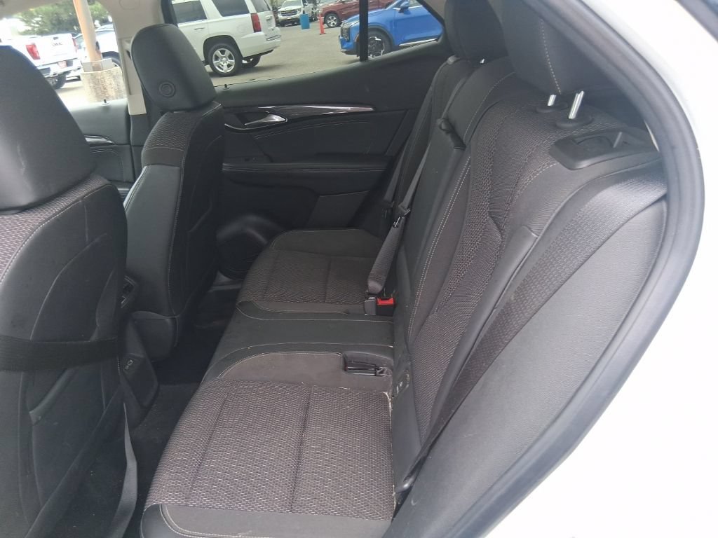 Used 2022 Summit White Buick Preferred image 14