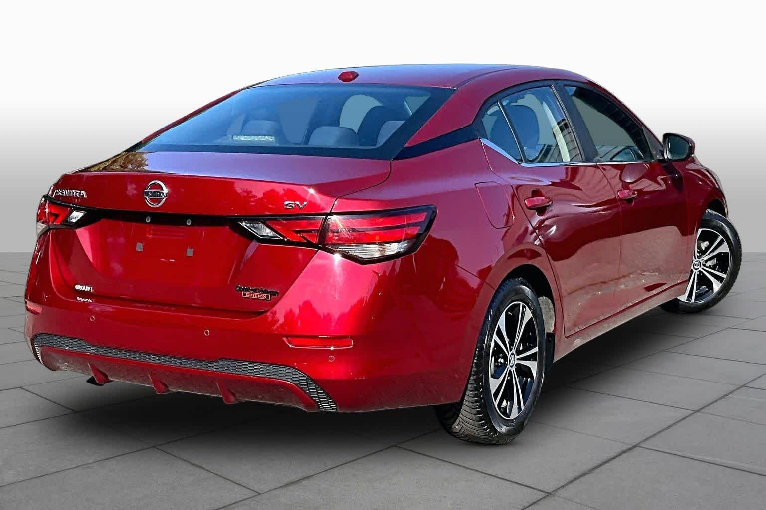 Used 2020 Scarlet Ember Tintcoat Nissan SV image 13