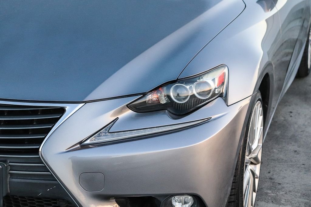 Used 2016 Gray Pearl Lexus 200t image 5