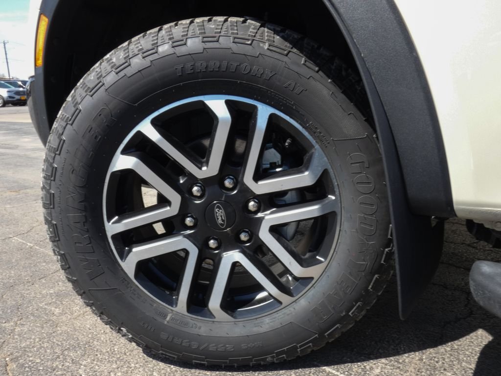 New 2026 Desert Sand Ford Lariat® image 38