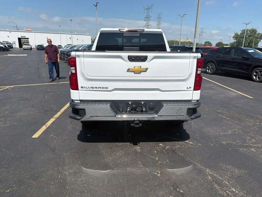 Used 2024 White Chevrolet LT image 5