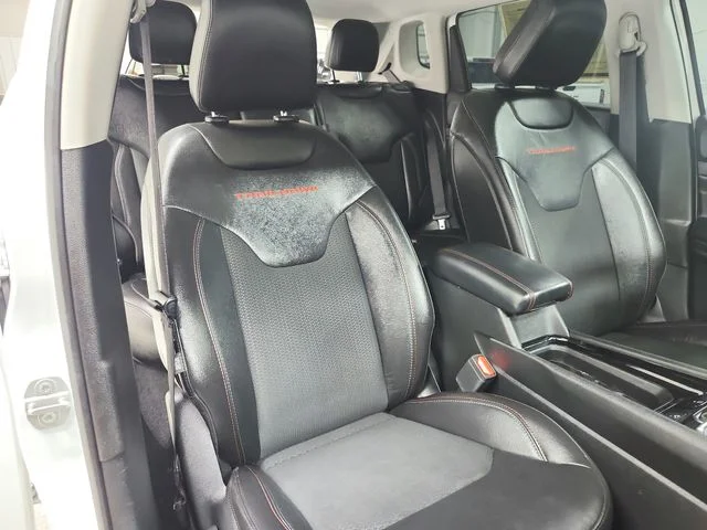 Used 2022 White Jeep Trailhawk image 41