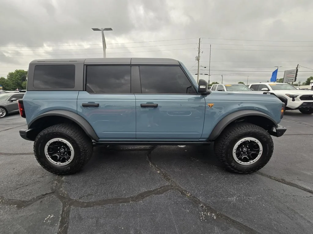 Used 2023 Blue Ford Badlands image 8