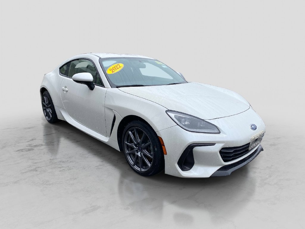 Used 2022 White Subaru Premium image 7