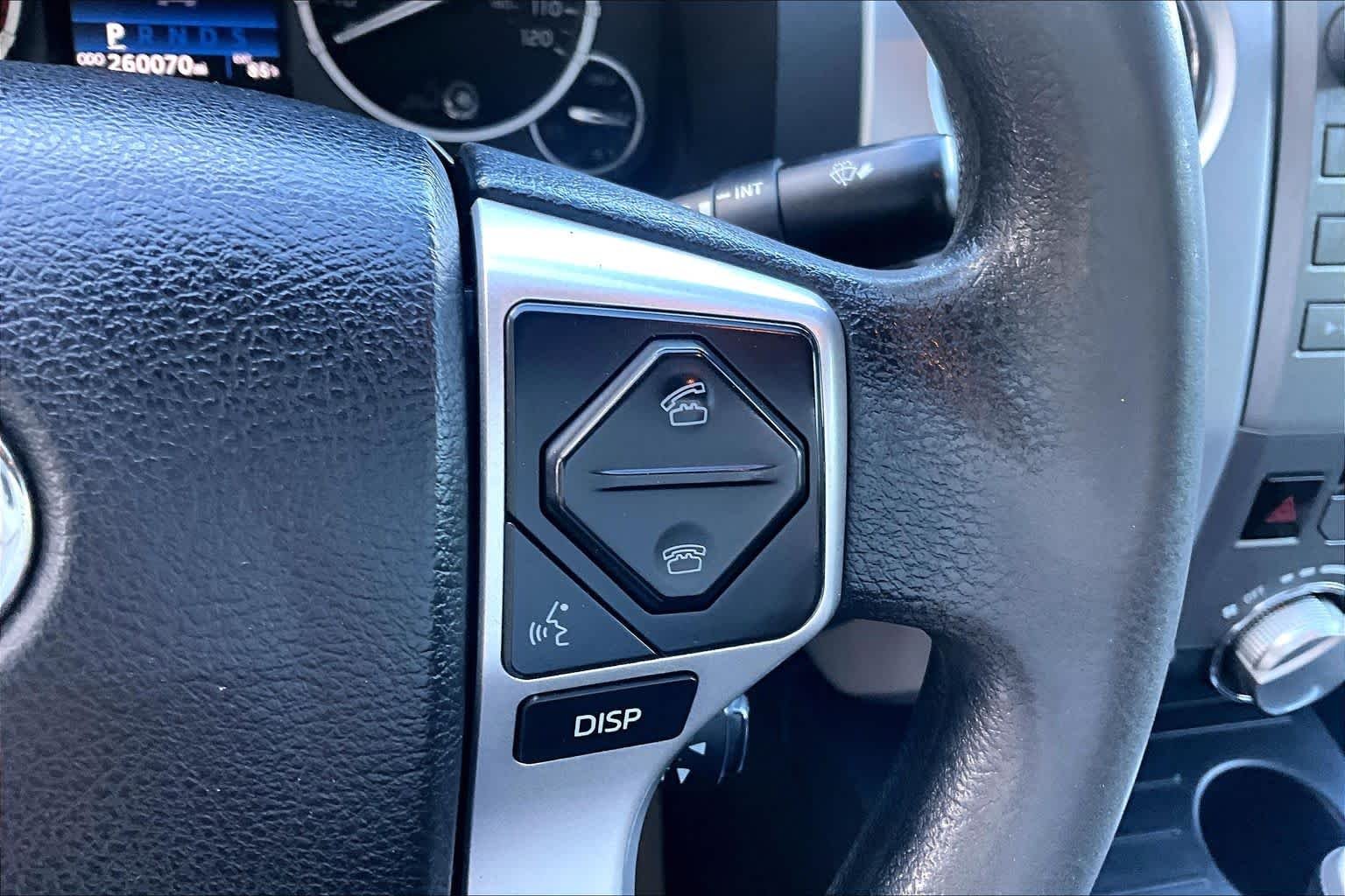 Used 2015 Super White Toyota SR5 image 22