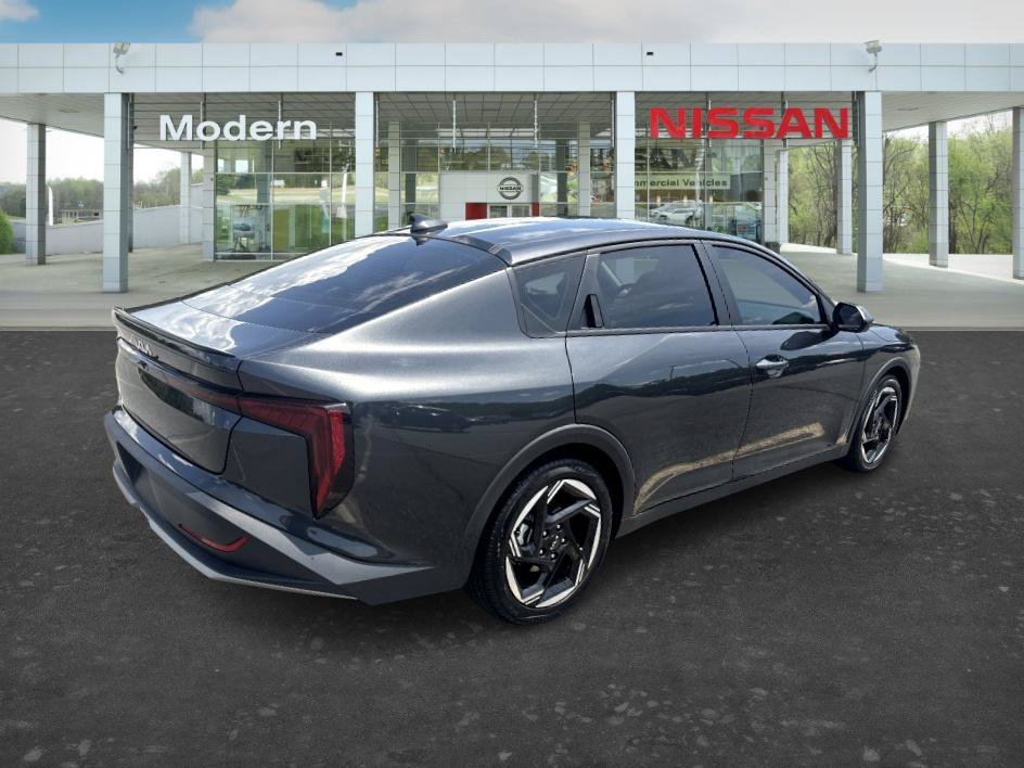 Used 2025 Interstellar Gray Kia EX image 5