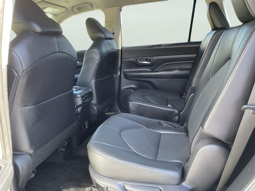 Used 2024 Beige Toyota XLE image 11