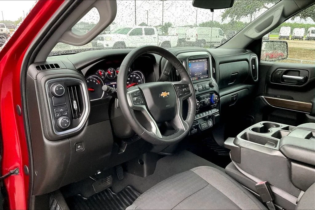 Used 2021 Red Chevrolet LT image 14