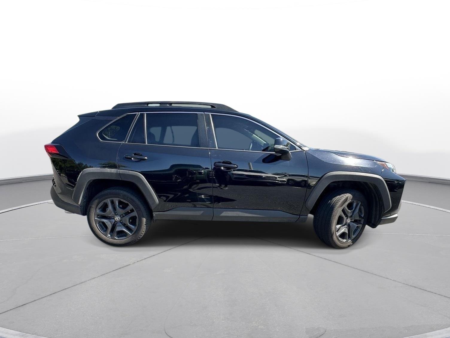 Used 2022 Midnight Black Metallic Toyota Adventure image 5