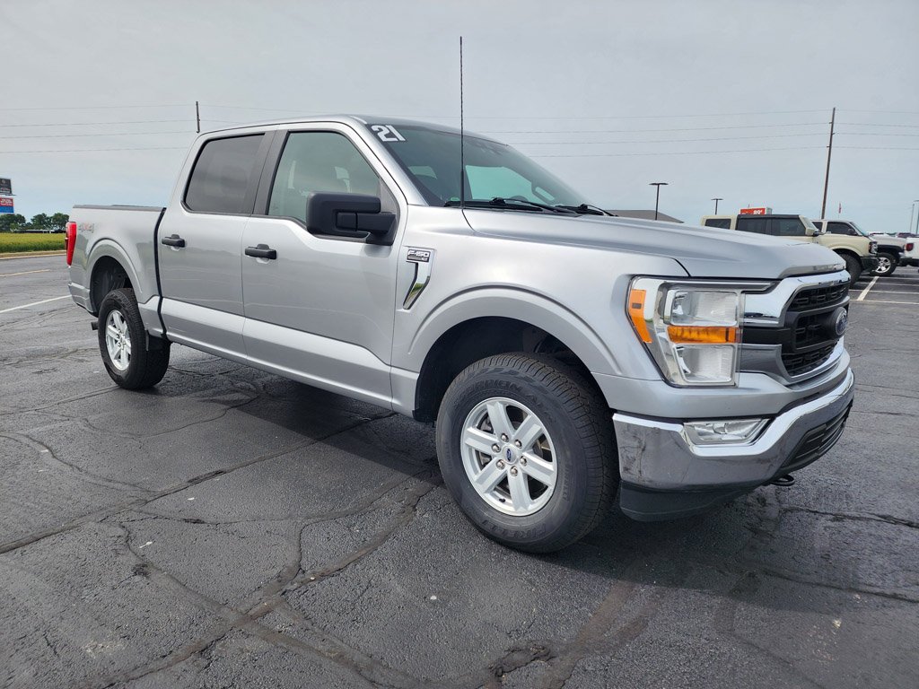 Used 2022 Iconic Silver Metallic Ford XLT image 3