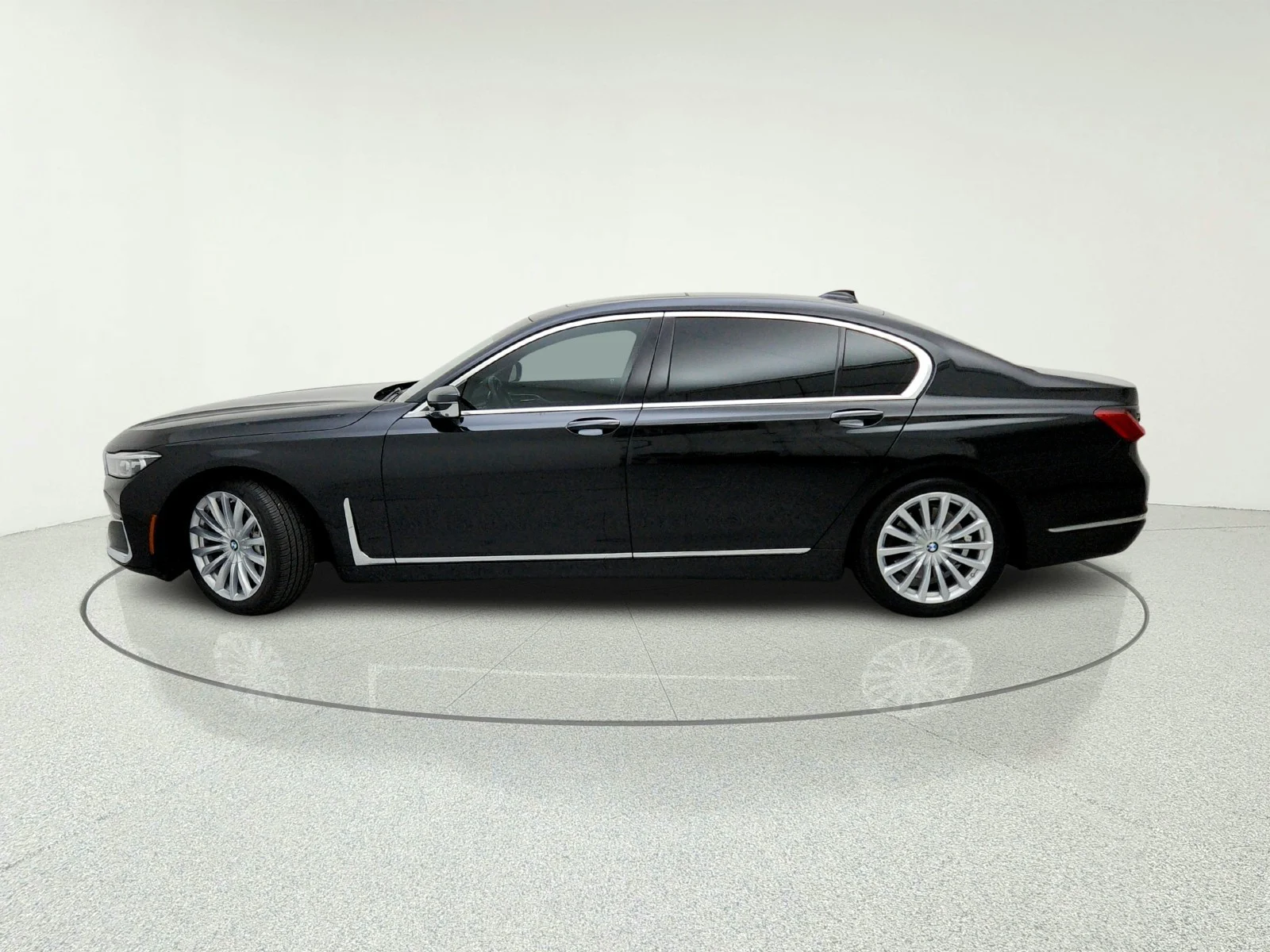 Used 2020 Black Sapphire Metallic BMW 740i xDrive image 14