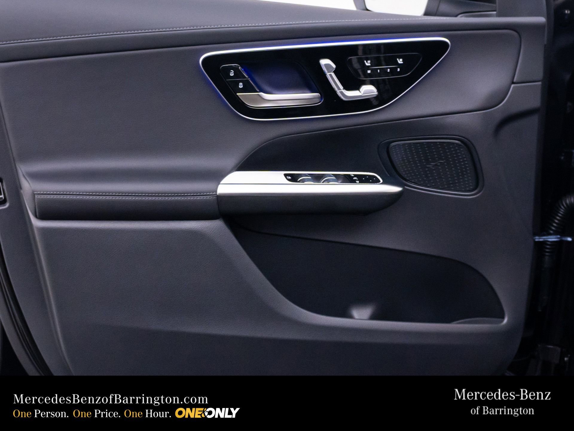 New 2026 Black Mercedes-Benz GLC 300 image 54