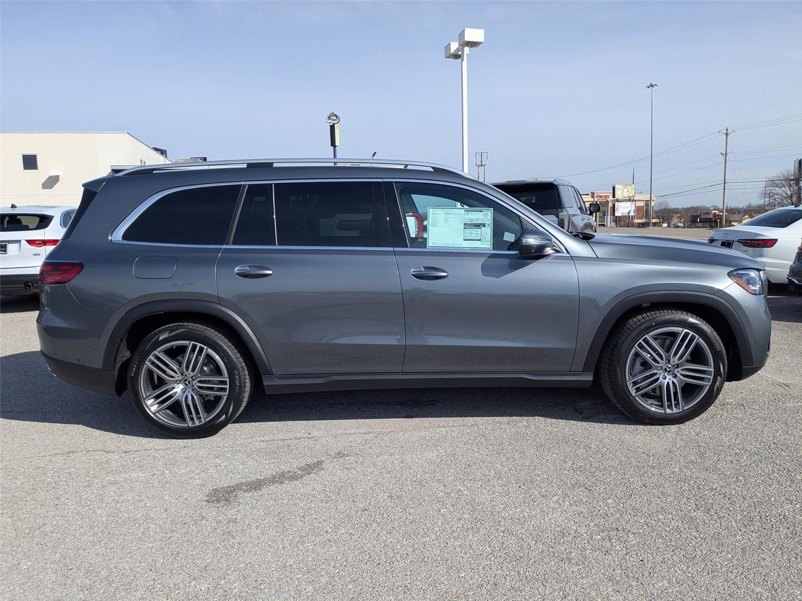 New 2026 Selenite Grey Metallic Mercedes-Benz GLS 450 image 4