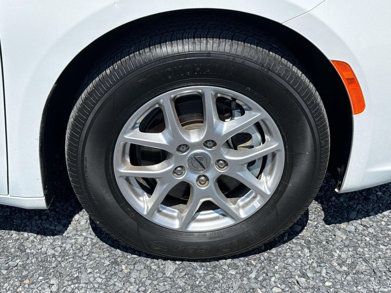 Used 2023 Bright White Clearcoat Chrysler Touring L image 7