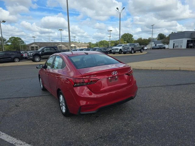 Used 2021 Red Hyundai SEL image 5