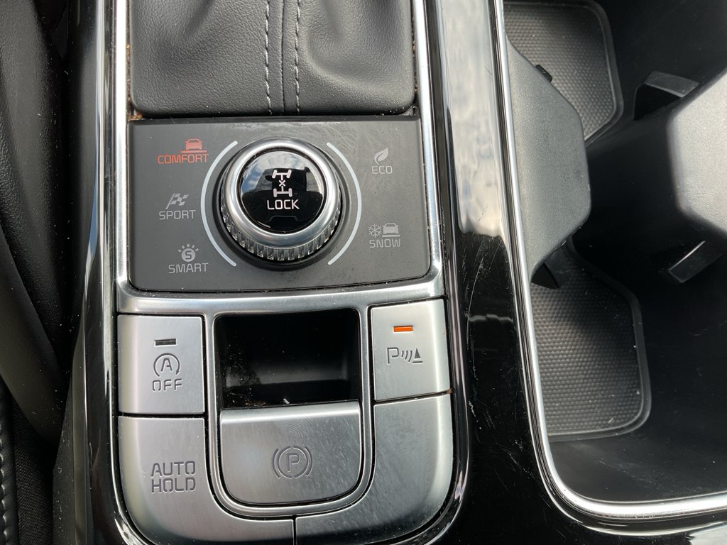 Certified Used 2024 Ebony Black Kia S image 32