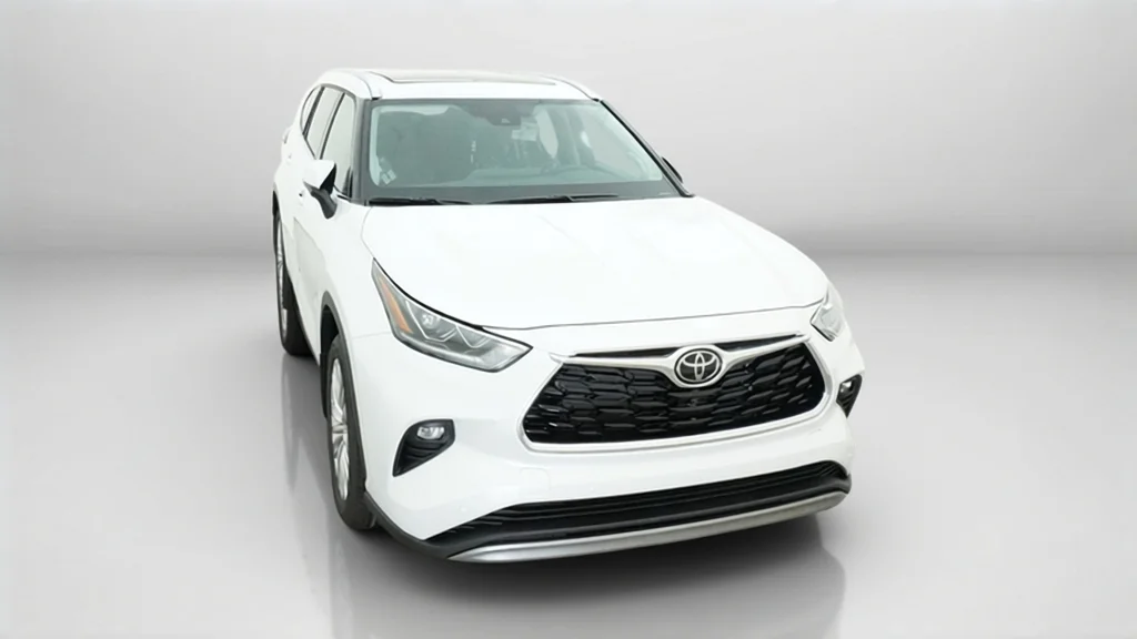 New 2026 Wind Chill Pearl Toyota Platinum image 4