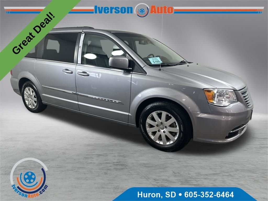 2016 Chrysler Town & Country Touring