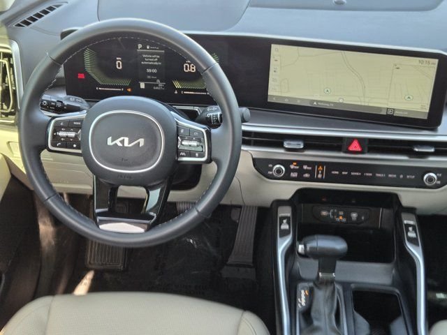 Used 2025 White Pearl Kia EX image 26