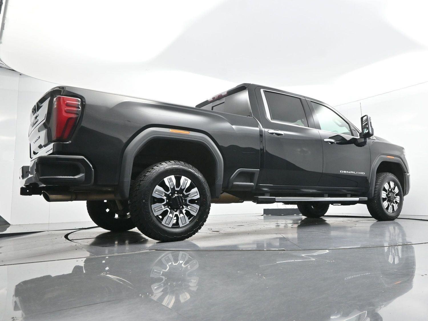 Used 2024 Onyx Black GMC Denali image 53