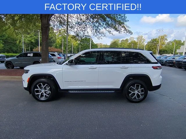 Used 2025 White Jeep Limited image 2