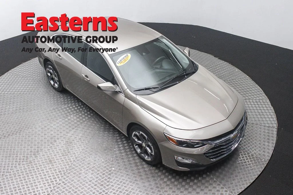 Used 2024 Gray Chevrolet LT image 3