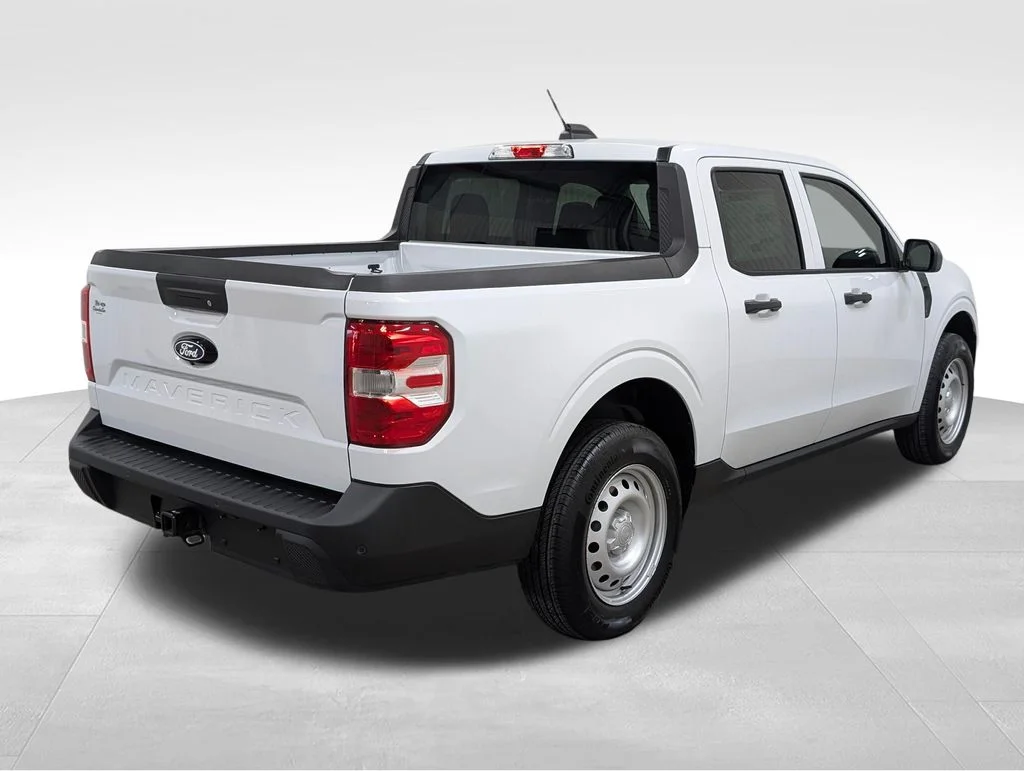 New 2026 Oxford White Ford XL image 16