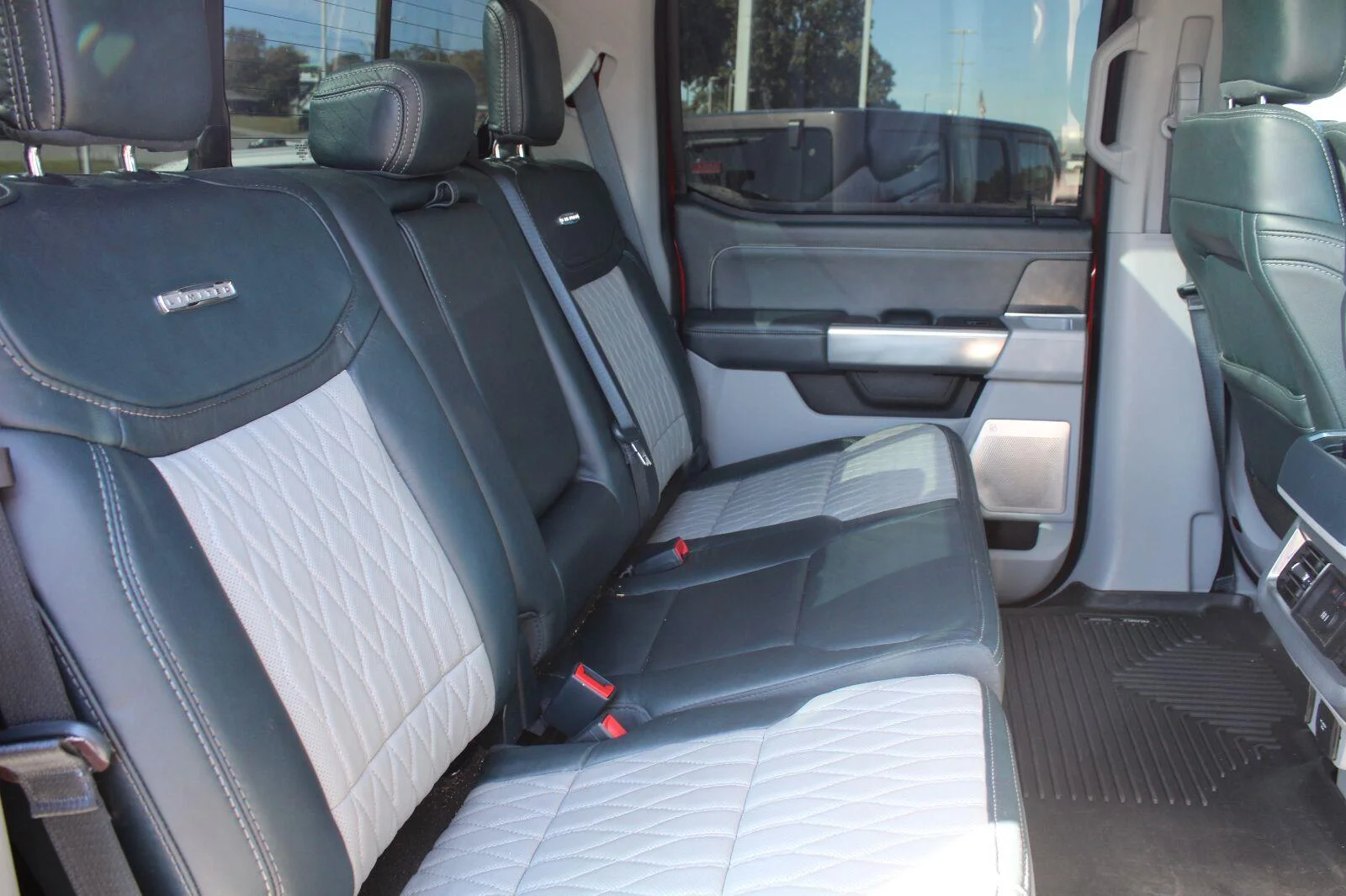 Used 2023 Rapid Red Metallic Tinted Clearcoat Ford Limited image 5