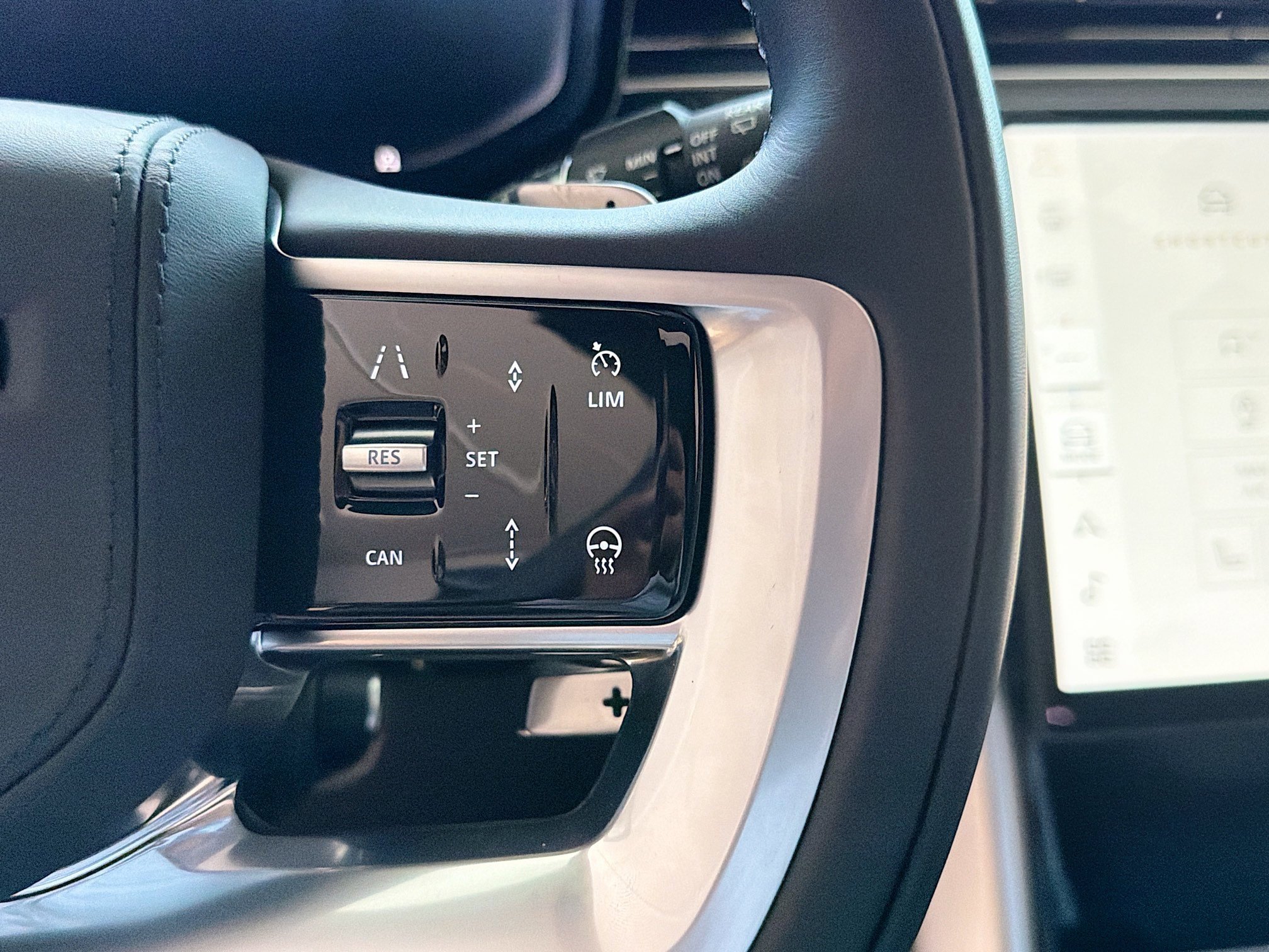 2026 Land Rover Range Rover Autobiography - Photo 35