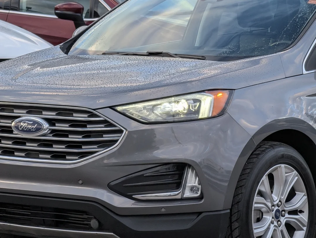 Used 2022 Grey Ford Titanium - AWD - Leather Seats - Parking Sensors - Blind Spot Monitor & More! image 10