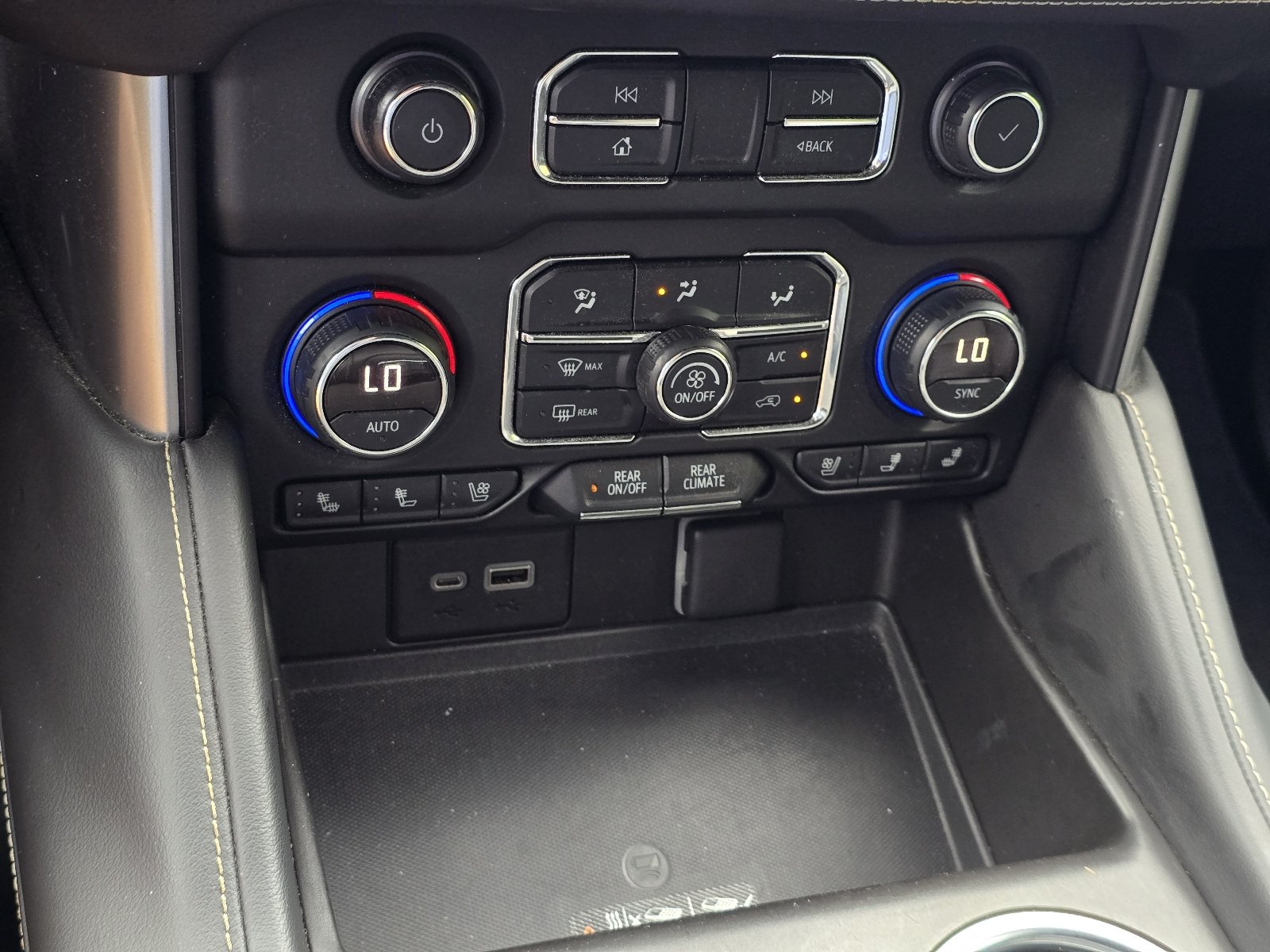 Used 2021 Black Chevrolet Premier image 20