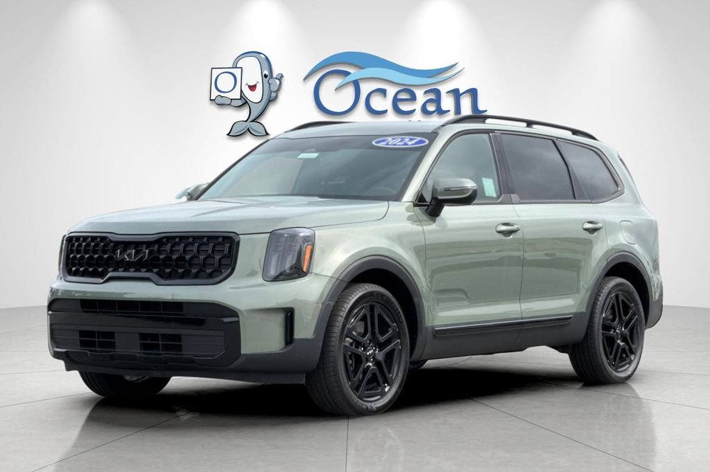 Used 2024 Jungle Green Kia EX X-Line image 9
