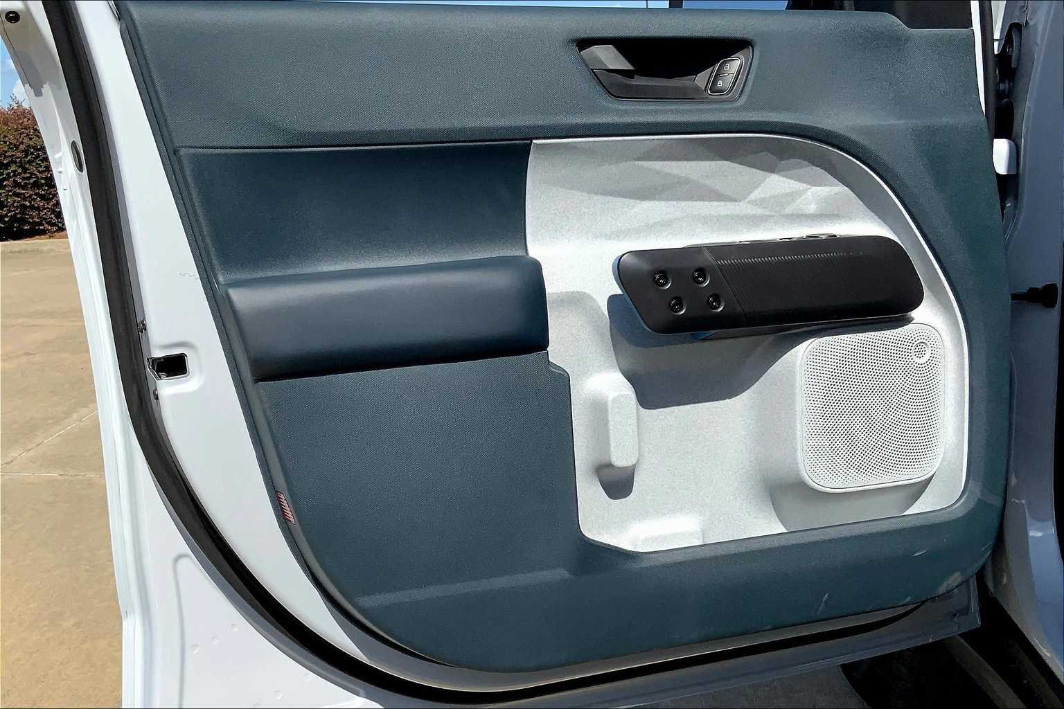 2025 Ford Maverick XLT - Photo 10