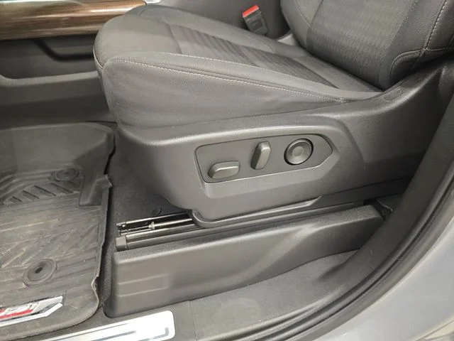 Used 2025 Sterling Gray Metallic Chevrolet LT Trail Boss image 35