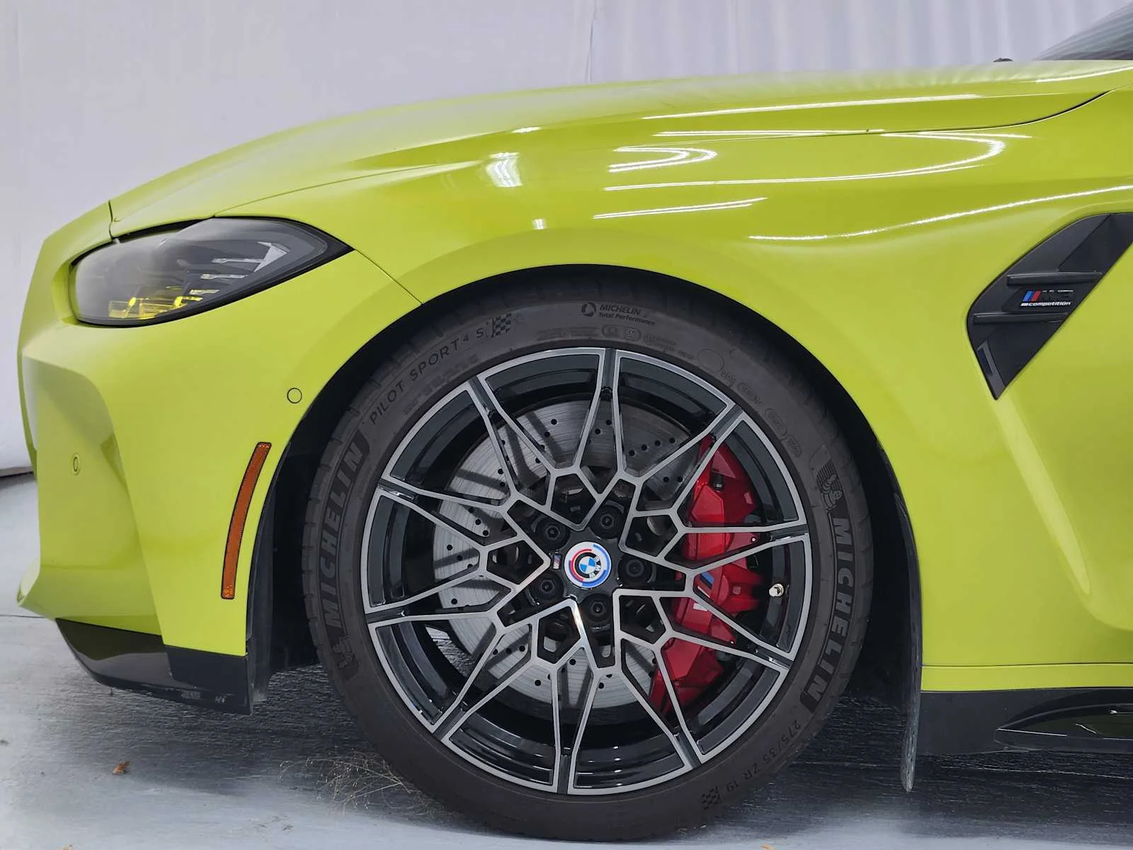 Used 2023 Sao Paulo Yellow BMW Competition xDrive image 9