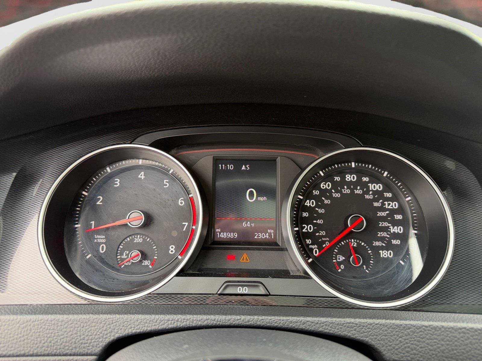 Used 2017 Reflex Silver Metallic Volkswagen Autobahn image 18
